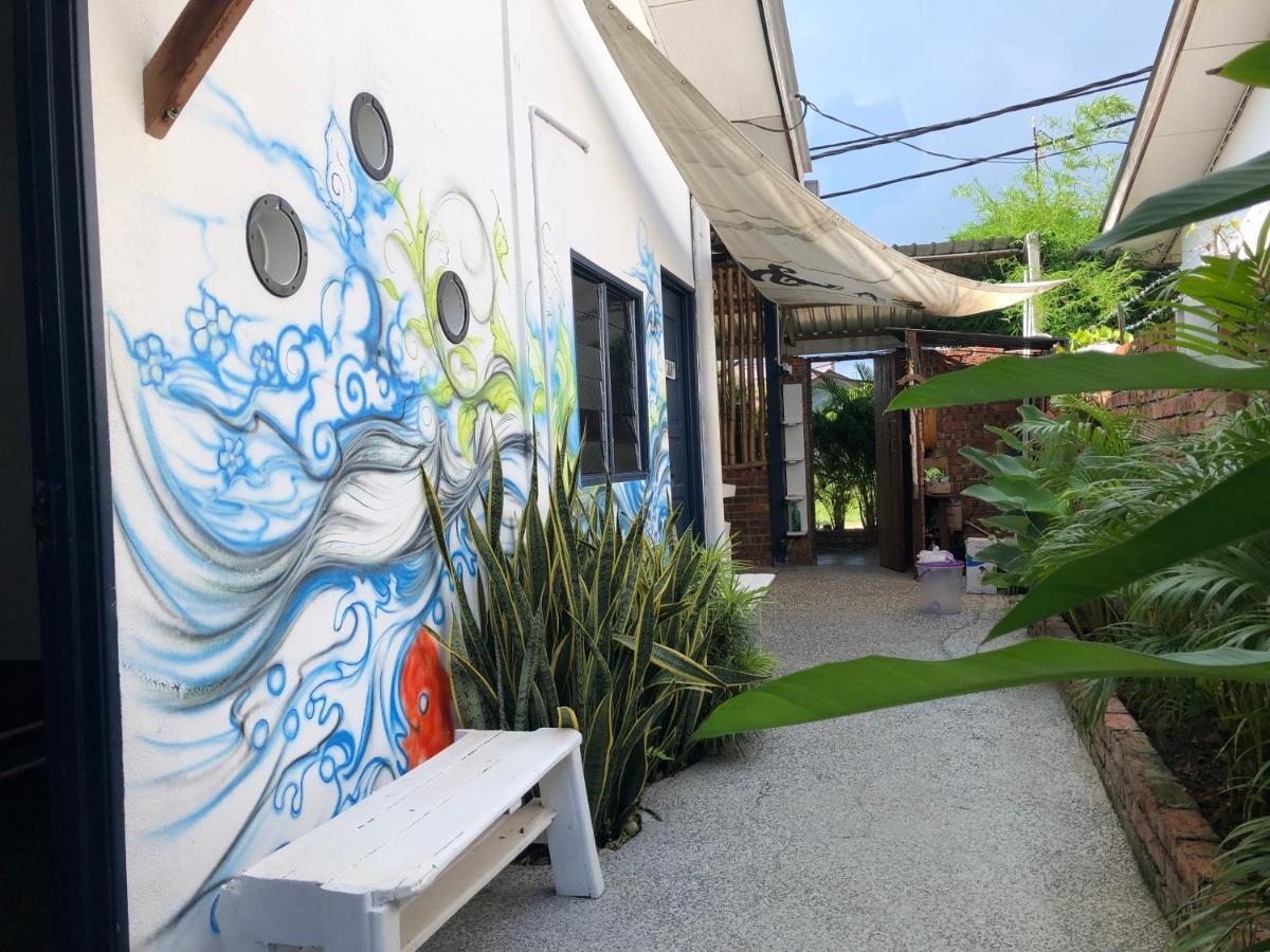 Rembulan Langkawi Guesthouse Pantai Cenang  Exteriör bild