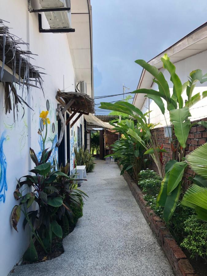 Rembulan Langkawi Guesthouse Pantai Cenang  Exteriör bild